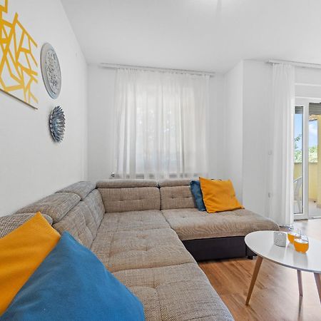 Neea Apartments Медулин Экстерьер фото